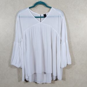 H192 Chico's Black Label white pleated blouse w/puffy sleeves 2 L
